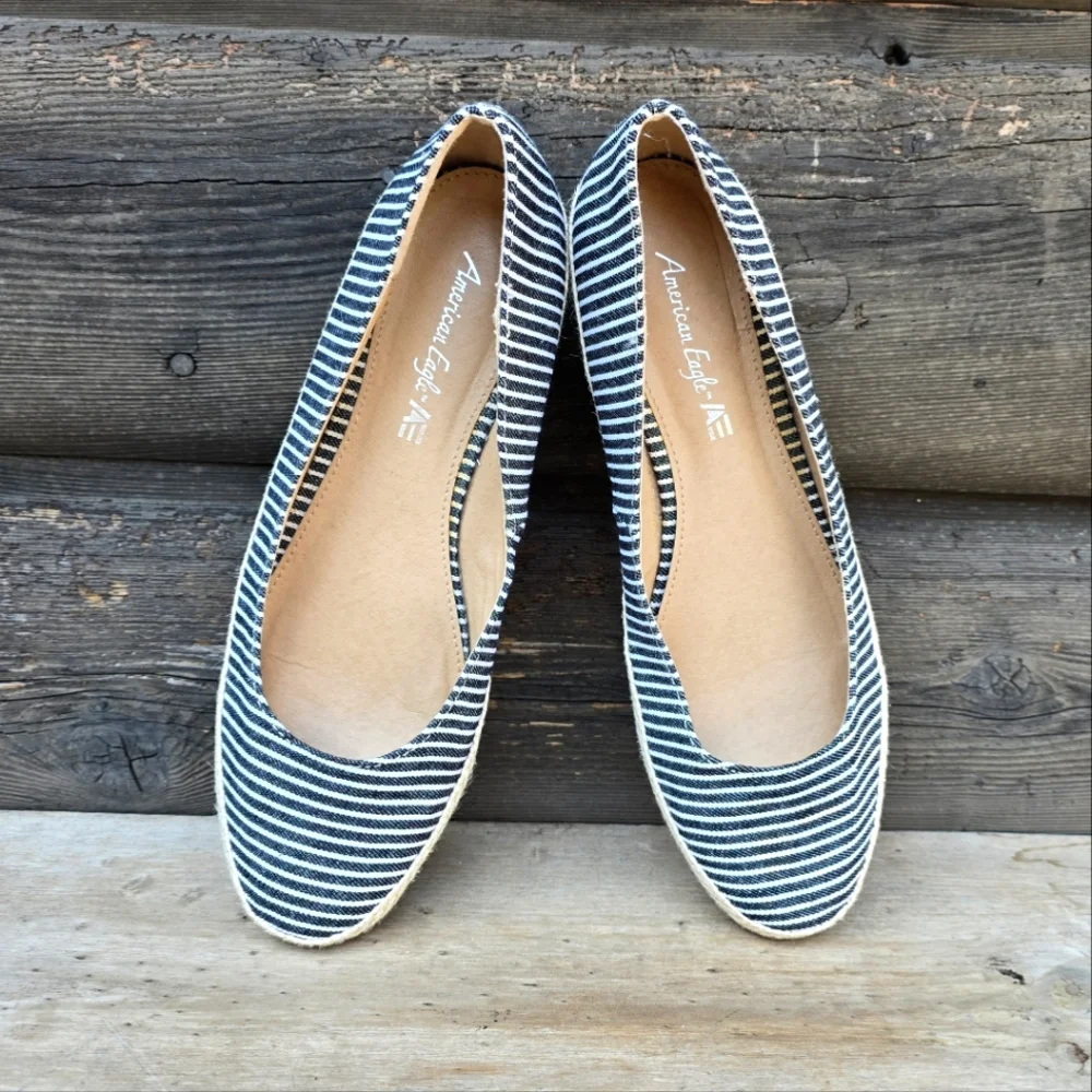 American Eagle by Payless Coastal Nautical Striped Espadrille Comfort Wedge 9.5M